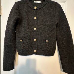 Zara Black and Gold Blazer with Structured Silhouette